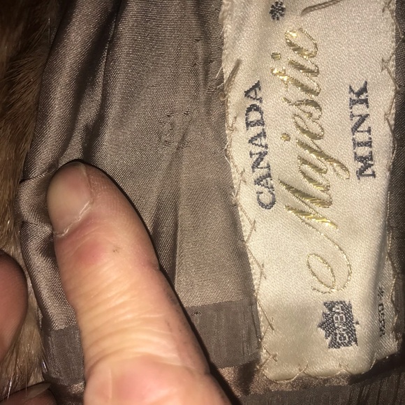 Renfrew Old fur coat.Made in Ottawa Ontario made of Canadian majestic mink - Picture 6 of 8